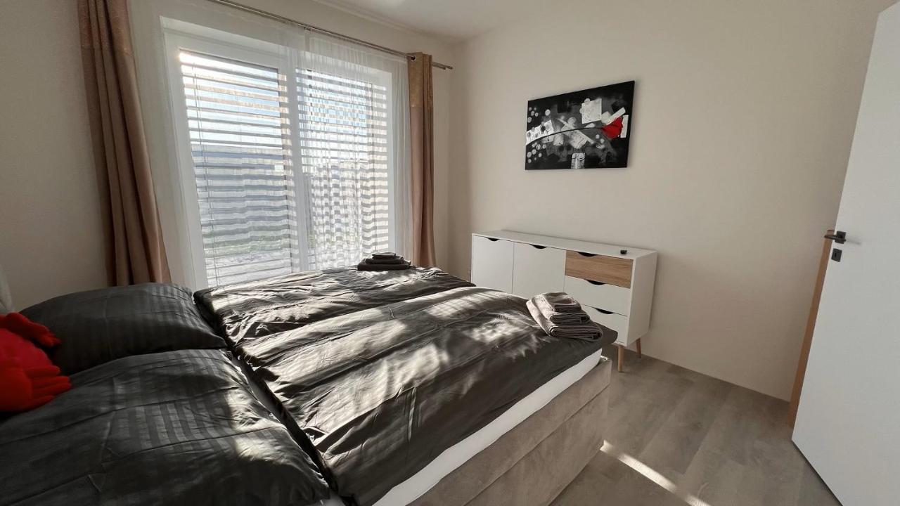 Klimatizovany Apartmanovy Dom S Virivkou, 9B Βίλα Janosikova Εξωτερικό φωτογραφία